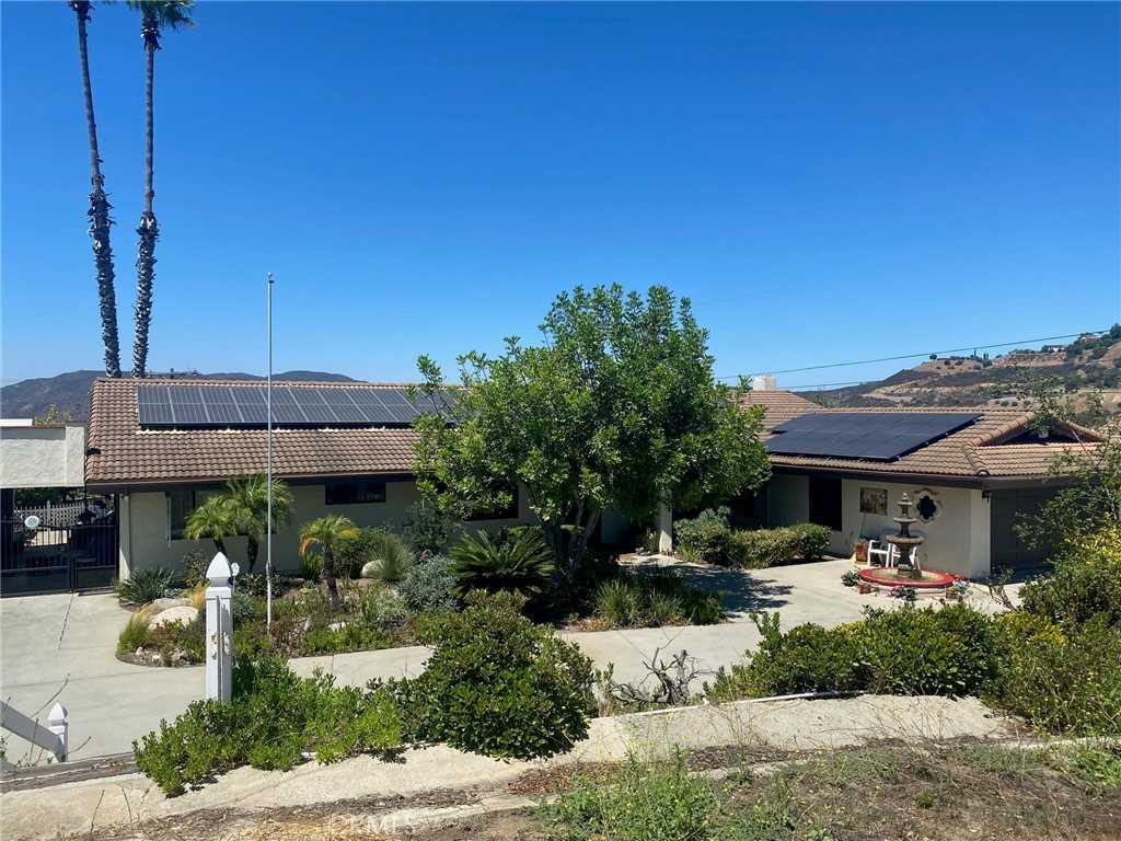 photo 1: 1335 Sunny Heights Road, Fallbrook CA 92028