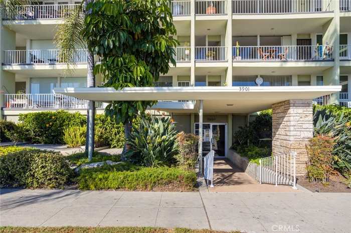 photo 2: 3901 E Livingston Drive Unit 404, Long Beach CA 90803