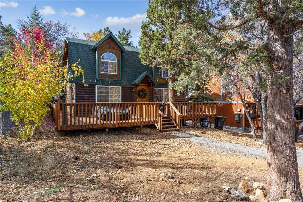 photo 3: 866 Holmes Lane, Sugarloaf CA 92386