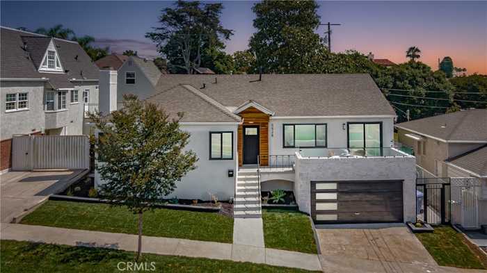 photo 2: 5528 Harcross Drive, Los Angeles CA 90043