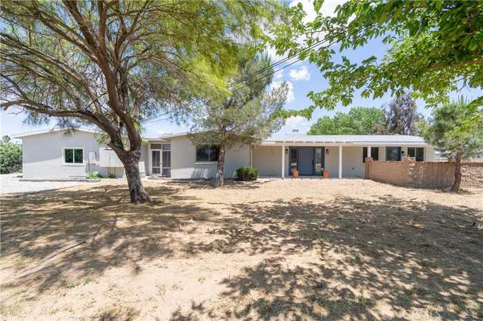 photo 1: 40520 17th Street W, Palmdale CA 93551