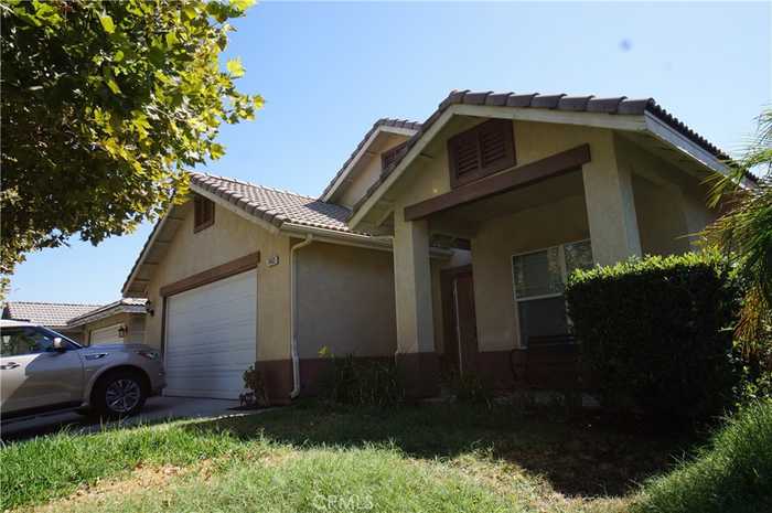 photo 2: 7453 Marshall Court, Highland CA 92346