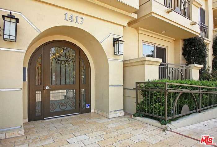 photo 2: 1417 S Westgate Avenue Unit 205, Los Angeles CA 90025