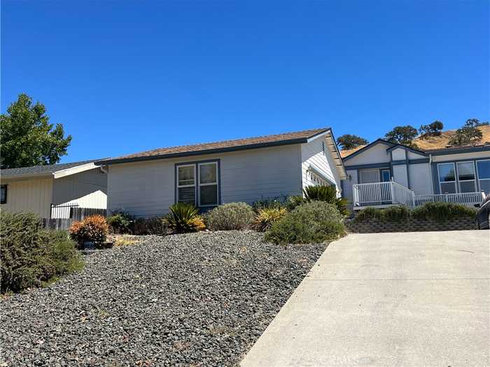 photo 2: 2106 Equestrian Road, Paso Robles CA 93446