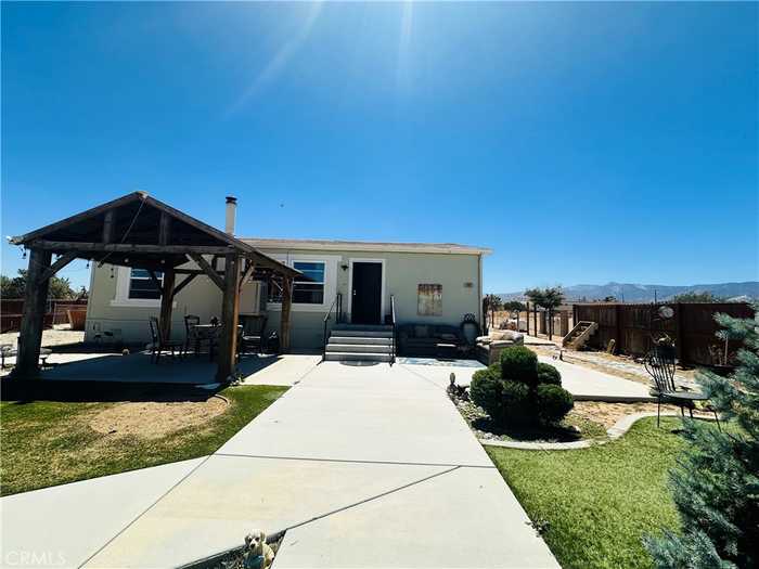 photo 1: 5927 Daisy Lane, Phelan CA 92371