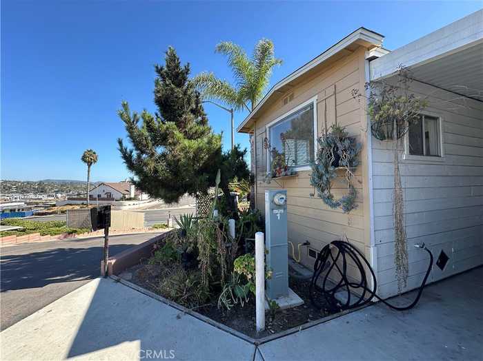 photo 2: 245 W Bobier, Vista CA 92083