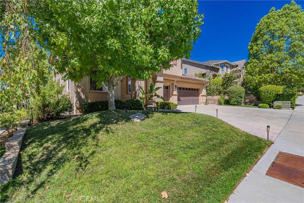 photo 2: 28419 Hidden Hills Drive, Saugus CA 91390