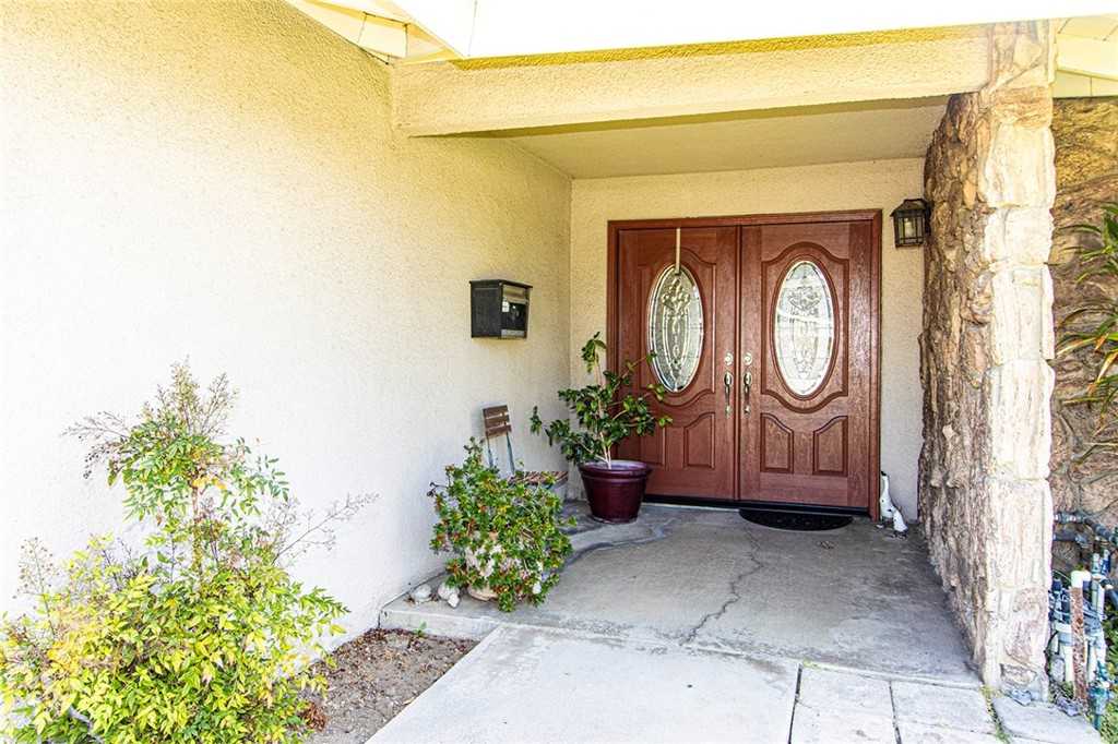 photo 2: 742 S Hillward Avenue, West Covina CA 91791