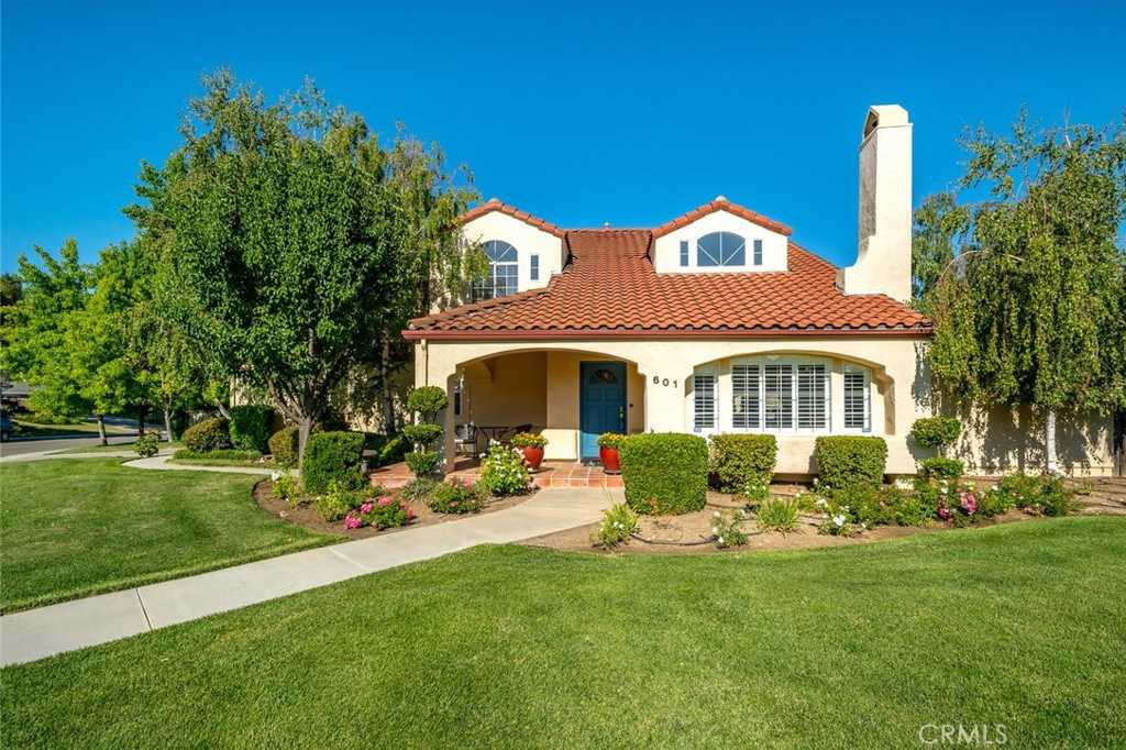 photo 1: 601 Cool Valley Drive, Paso Robles CA 93446