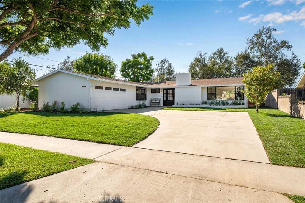 photo 1: 11331 Kensington Road, Rossmoor CA 90720