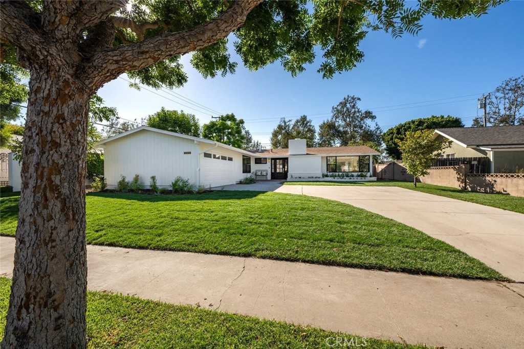 photo 2: 11331 Kensington Road, Rossmoor CA 90720