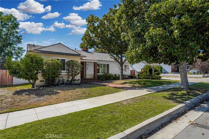 photo 2: 1425 N Mountain Avenue, Claremont CA 91711