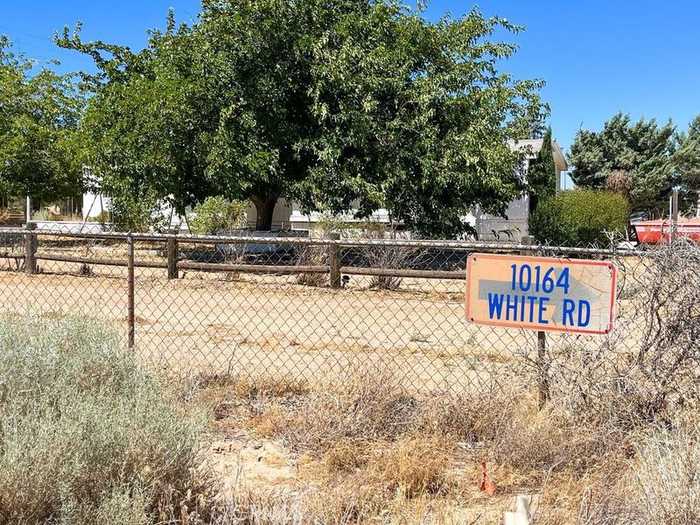 photo 1: 10164 White Road, Phelan CA 92371