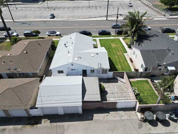 photo 2: 3733 W 182nd St, Torrance CA 90504