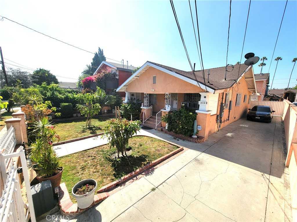 photo 1: 1520 W 37th Street, Los Angeles CA 90018