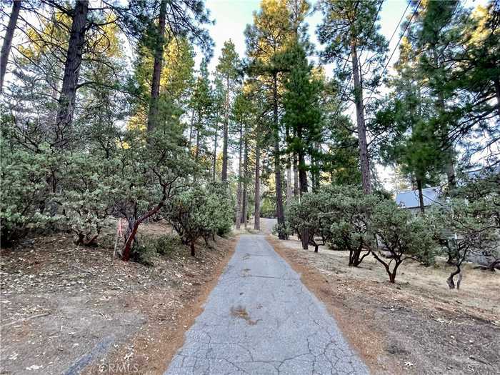 photo 1: Overlook, Idyllwild CA 92549