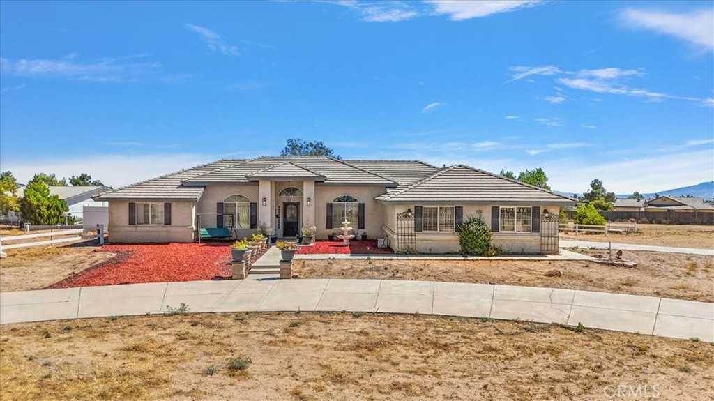 photo 1: 12730 Fir Street, Oak Hills CA 92344