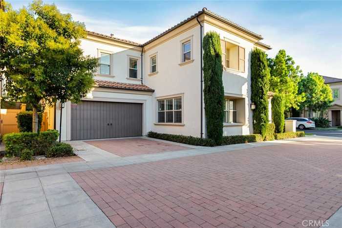 photo 2: 75 Gardenhouse Way, Irvine CA 92620