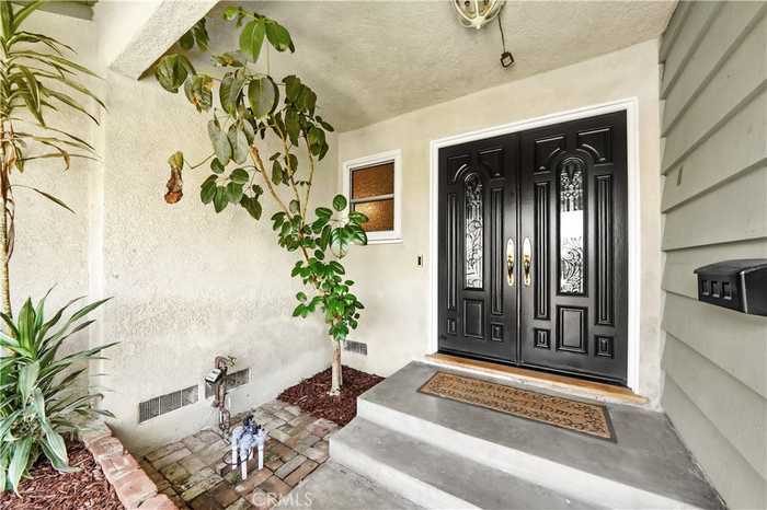 photo 2: 1702 Saybrook Lane, Tustin CA 92780