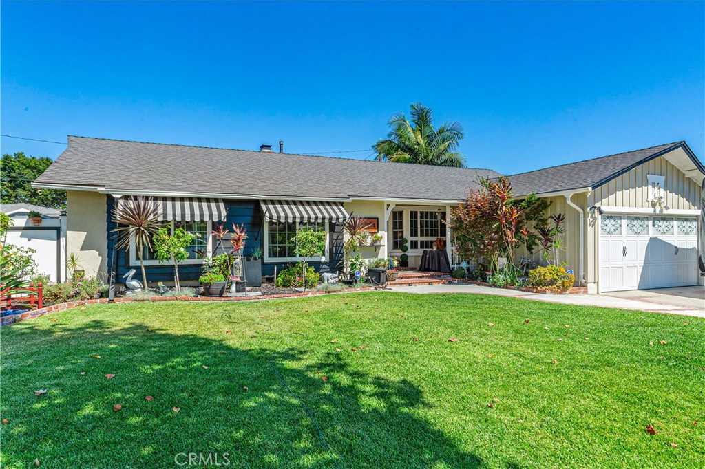 photo 3: 10744 Bogardus Avenue, Whittier CA 90603