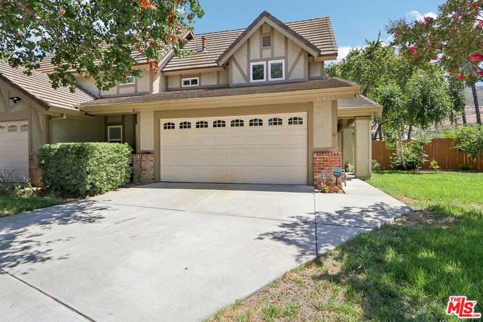 photo 2: 30482 Passageway Place, Agoura Hills CA 91301