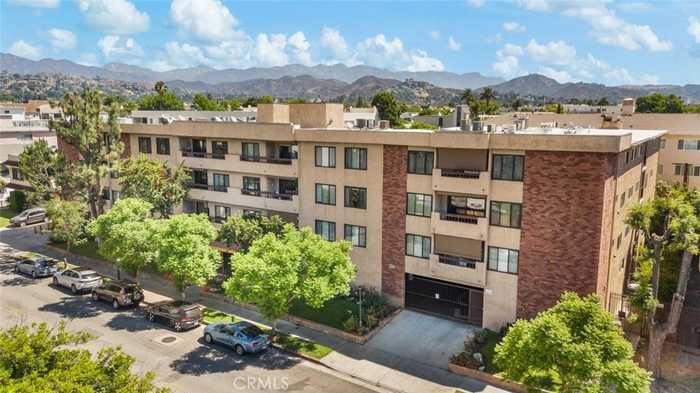 photo 1: 316 N Maryland Avenue Unit 102, Glendale CA 91206