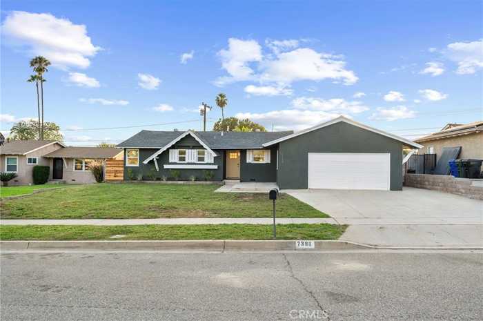 photo 1: 7388 Seine Avenue, Highland CA 92346