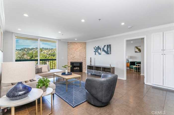 photo 1: 7320 Hawthorn Avenue Unit 304, Los Angeles CA 90046