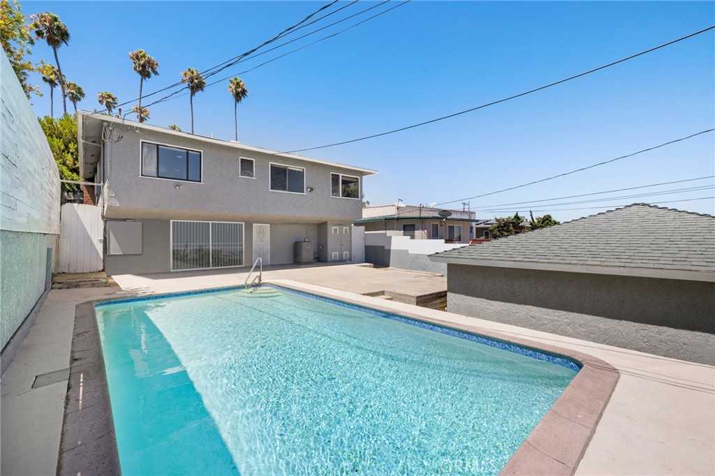 photo 1: 1422 S Averill Avenue, San Pedro CA 90732