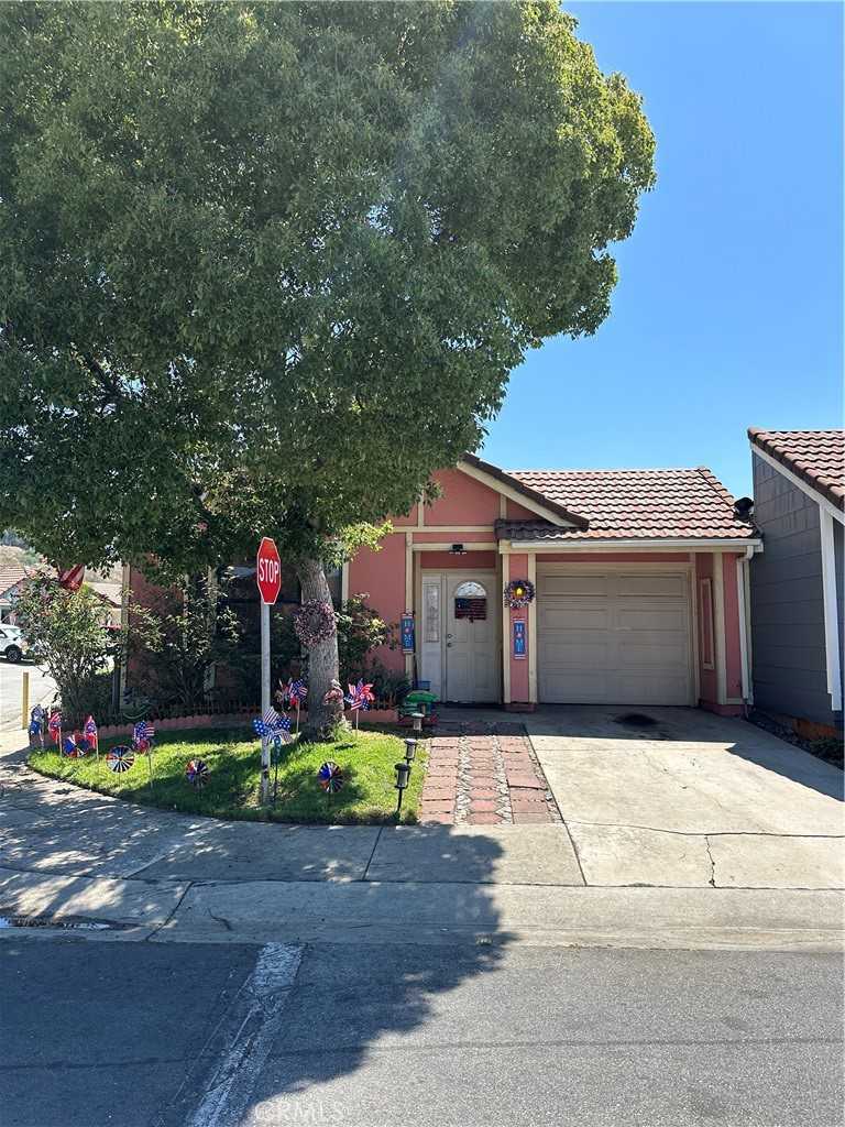 photo 1: 1428 Skyway Lane, Pomona CA 91768