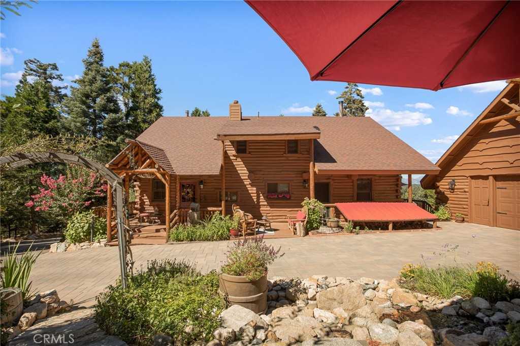 photo 2: 735 Oak Road, Lake Arrowhead CA 92352