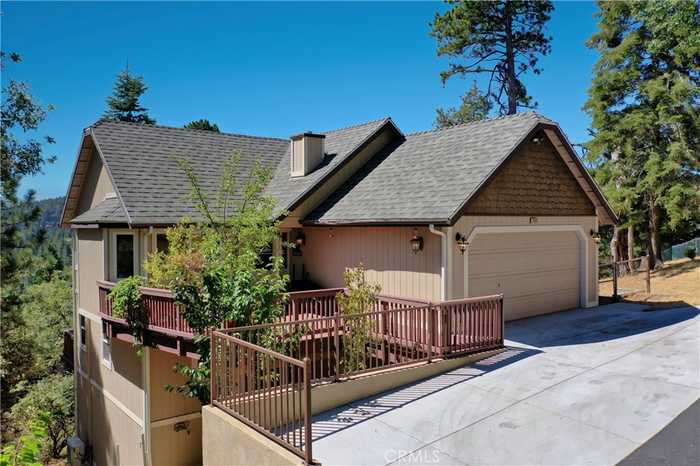 photo 2: 26520 Walnut Hills Drive, Lake Arrowhead CA 92391