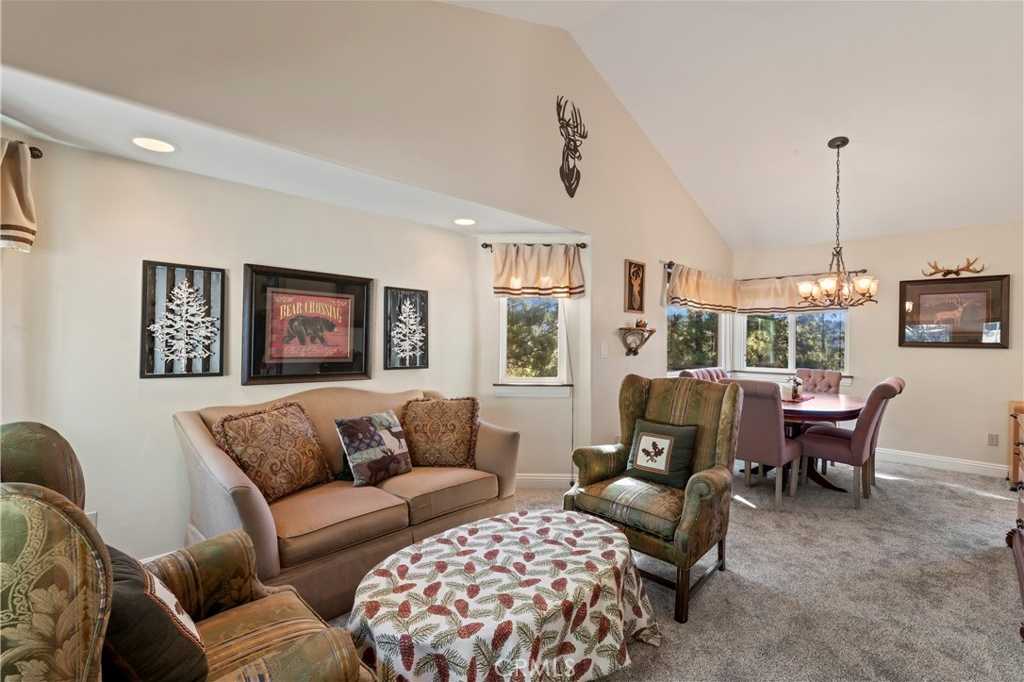 photo 3: 26520 Walnut Hills Drive, Lake Arrowhead CA 92391