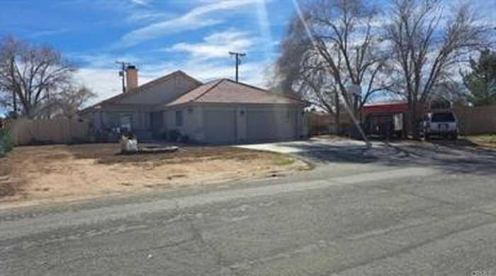 photo 2: 10640 Keller Drive, California City CA 93505