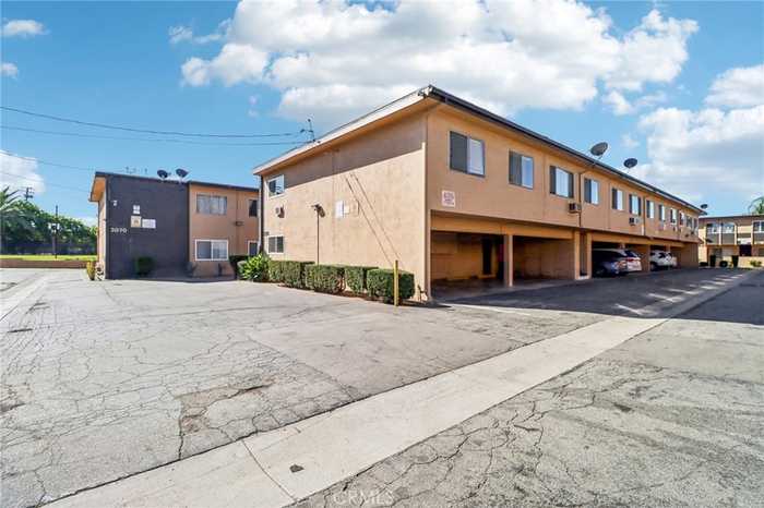 photo 2: 3060 Vineland Avenue Unit 8, Baldwin Park CA 91706