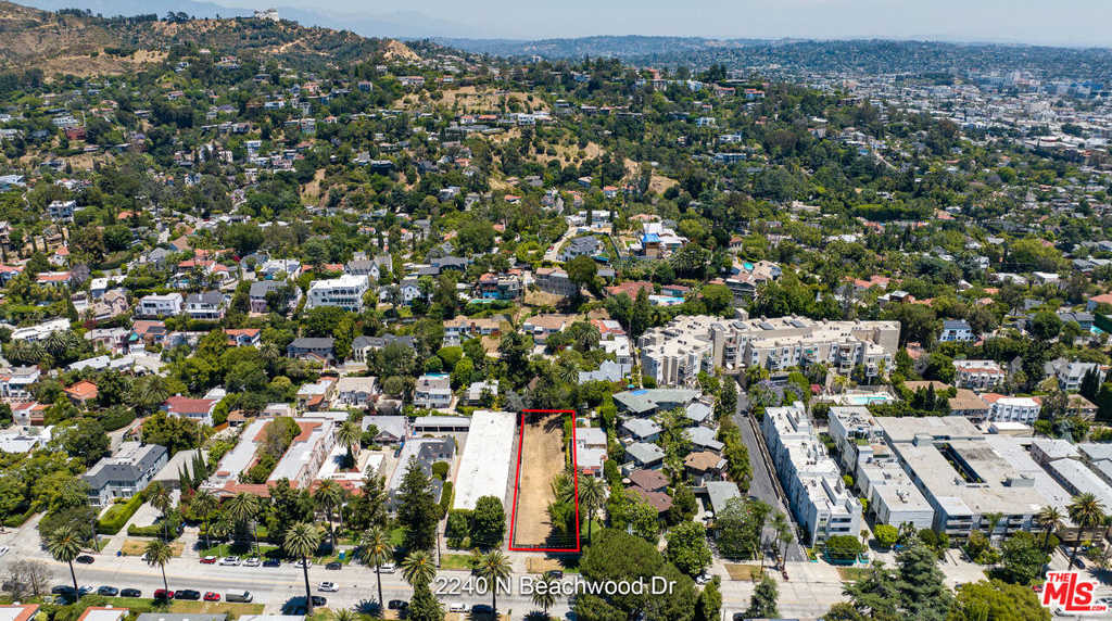 photo 3: 2240 N BEACHWOOD Drive, Los Angeles CA 90068