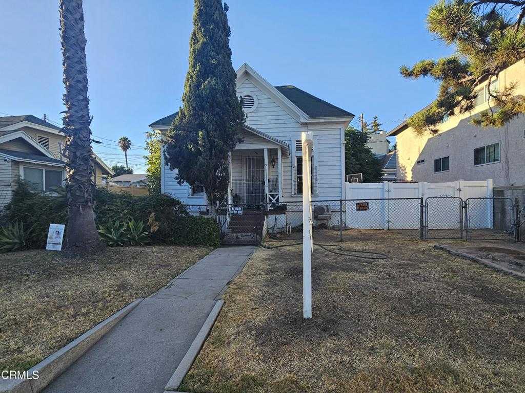 photo 1: 819 E Wilson Avenue, Glendale CA 91206