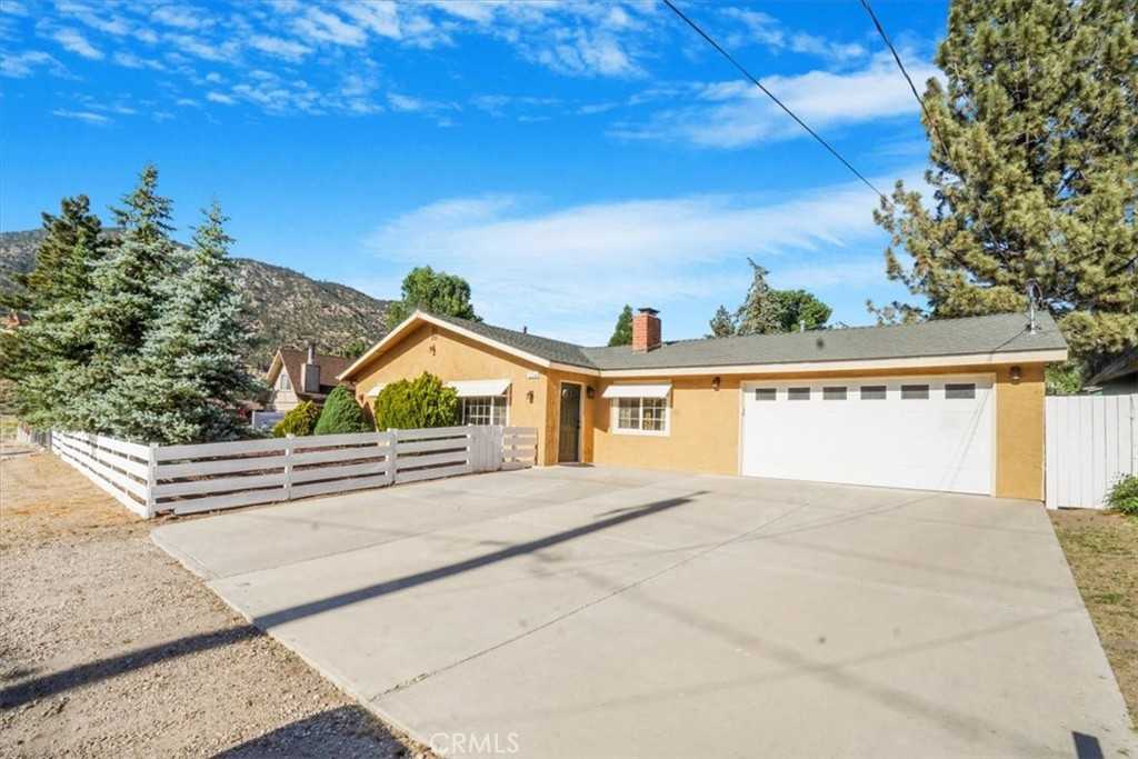 photo 1: 224 Pinon Street, Frazier Park CA 93225