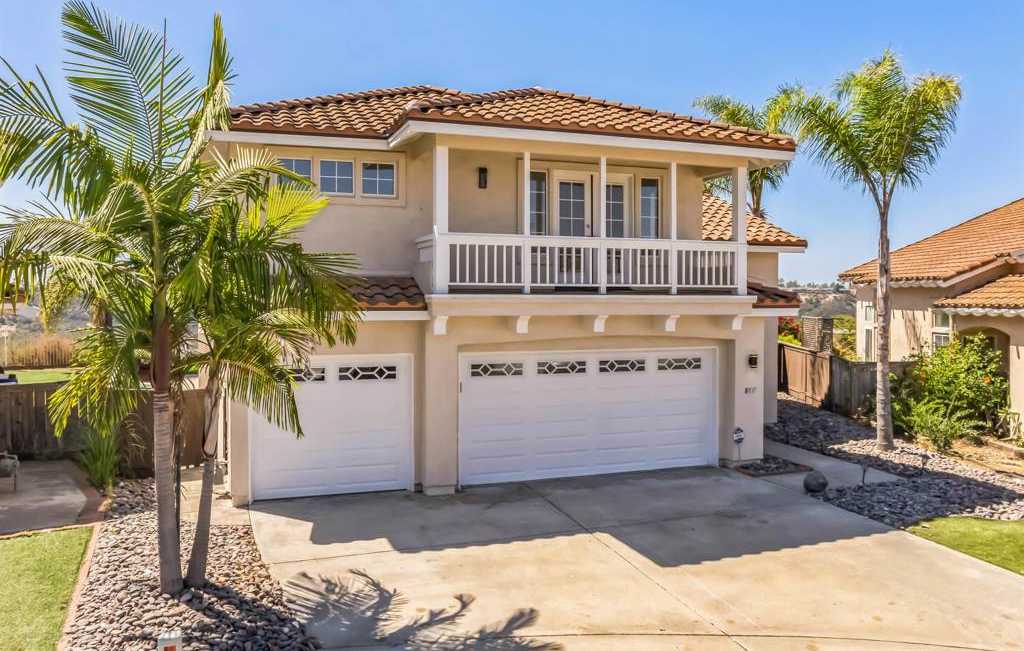 photo 1: 8835 Gallinule Ct, San Diego CA 92129