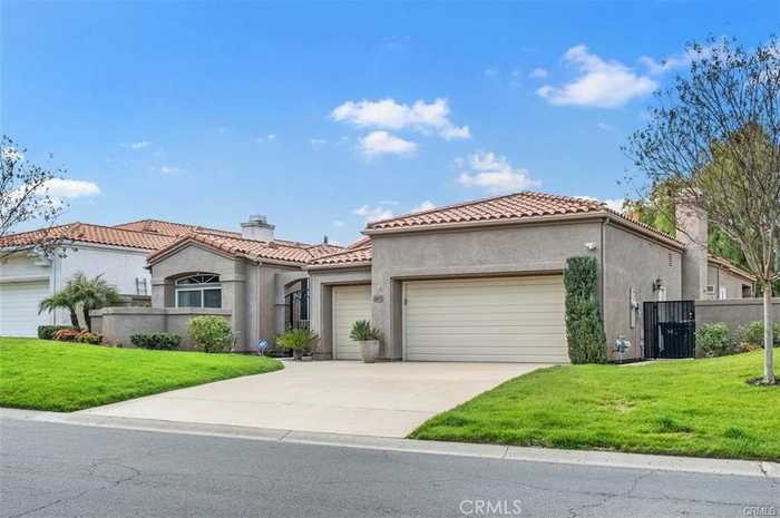 photo 2: 38027 Cherrywood Drive, Murrieta CA 92562