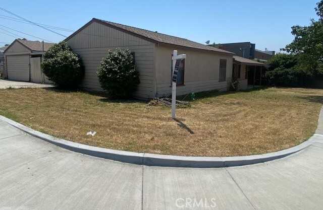 photo 1: 1452 W 132nd Street, Gardena CA 90249