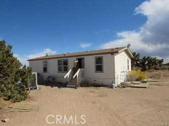 photo 1: 8573 Yucca Terrace Drive, Phelan CA 92371