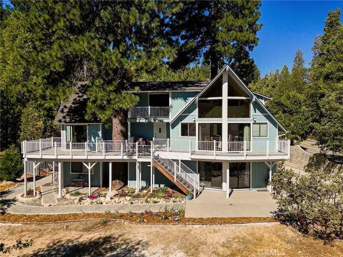 photo 1: 113 Brentwood Drive, Lake Arrowhead CA 92352