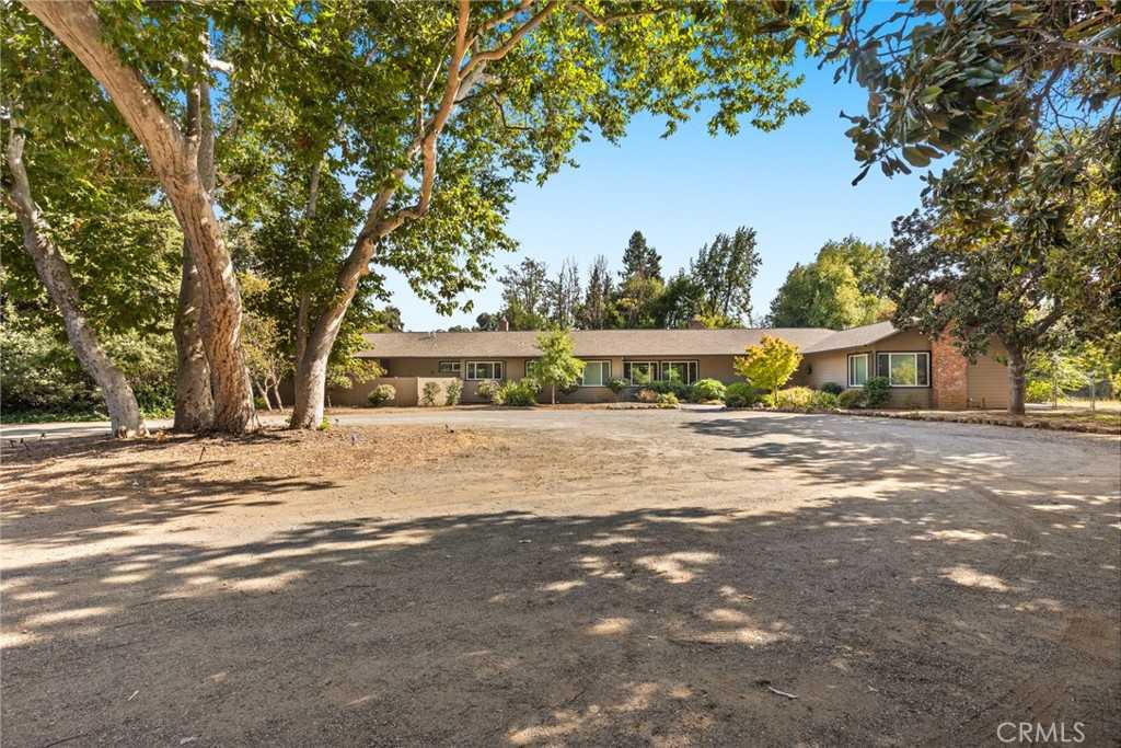 photo 1: 880 Filbert Avenue, Chico CA 95926