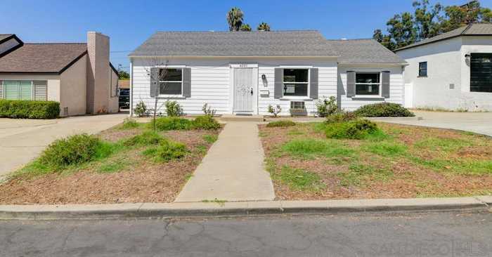 photo 2: 4390 Yale Ave, La Mesa CA 91942