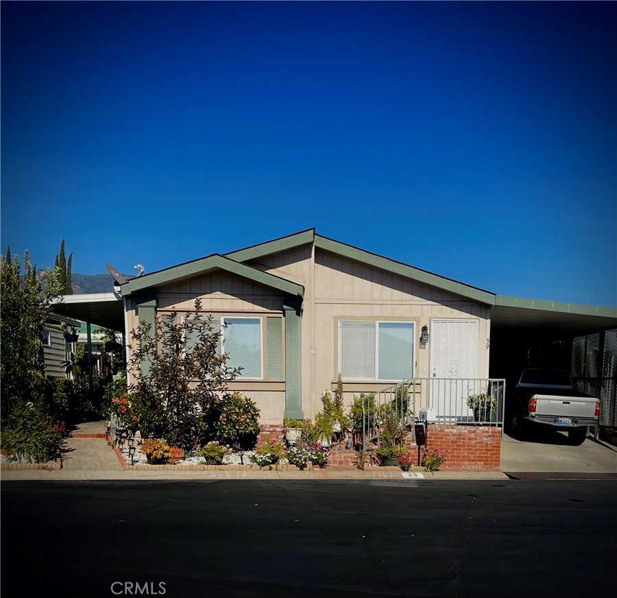 photo 1: 2692 Highland Avenue Unit 39, Highland CA 92346