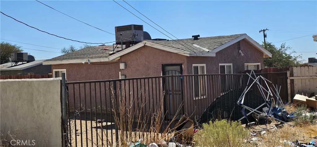 photo 1: 3439 3941 Arthur Avenue, Mojave CA 93501