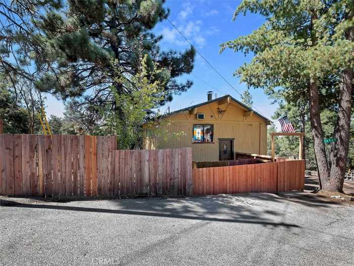 photo 2: 26745 Hopkins Road, Idyllwild CA 92549