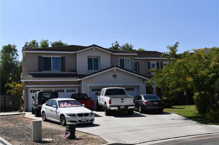 photo 2: 2442 Old Windmill Court, Riverside CA 92503