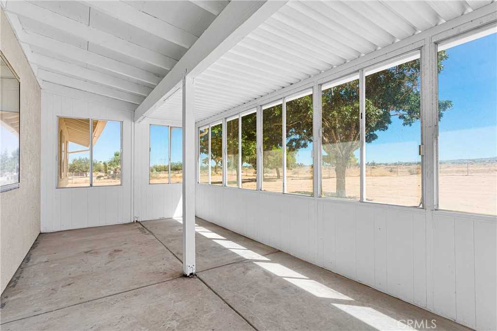 photo 3: 5710 Buckthorne Street, Phelan CA 92371